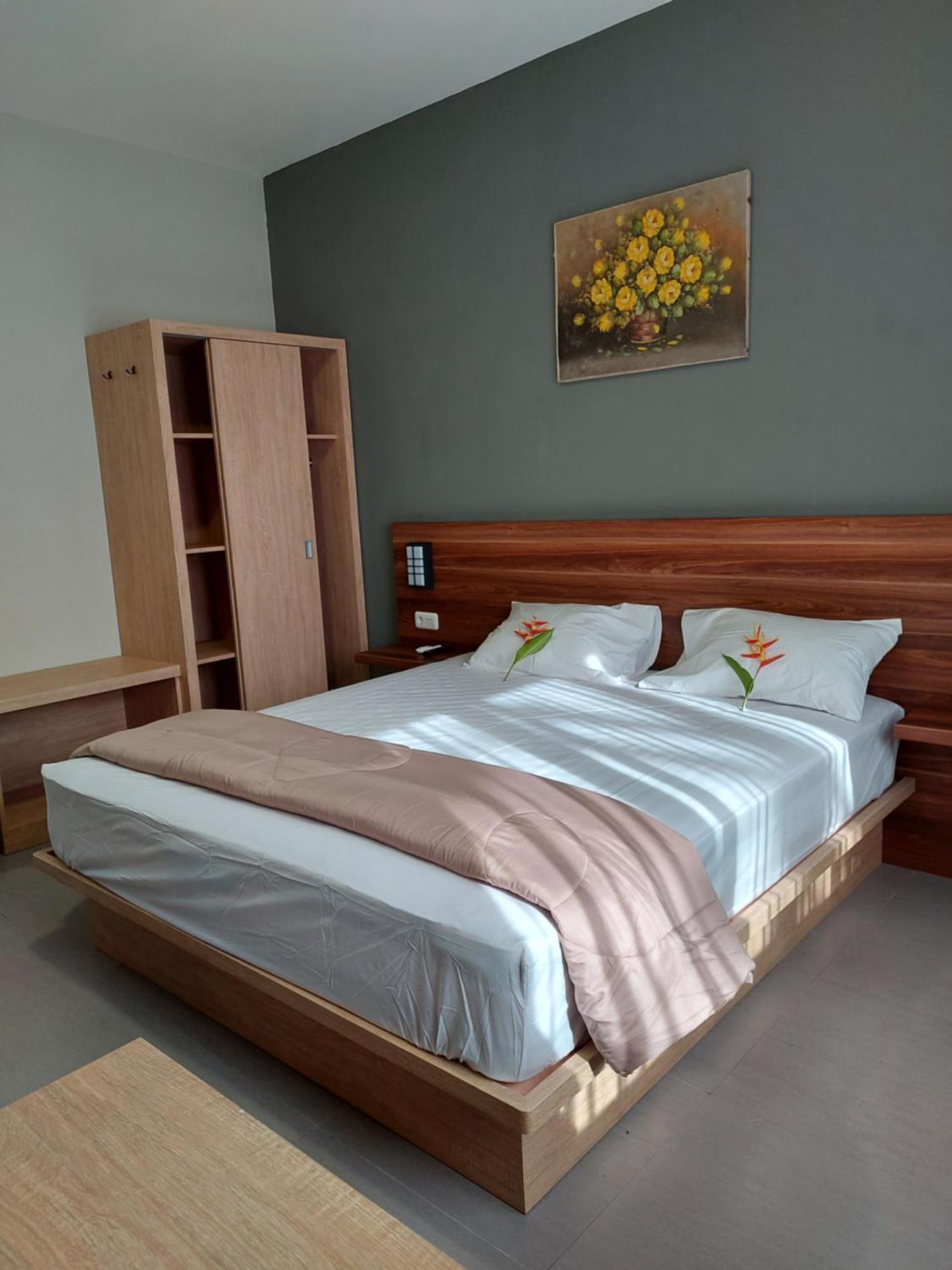 Yellow Guest House Uluwatu Екстериор снимка