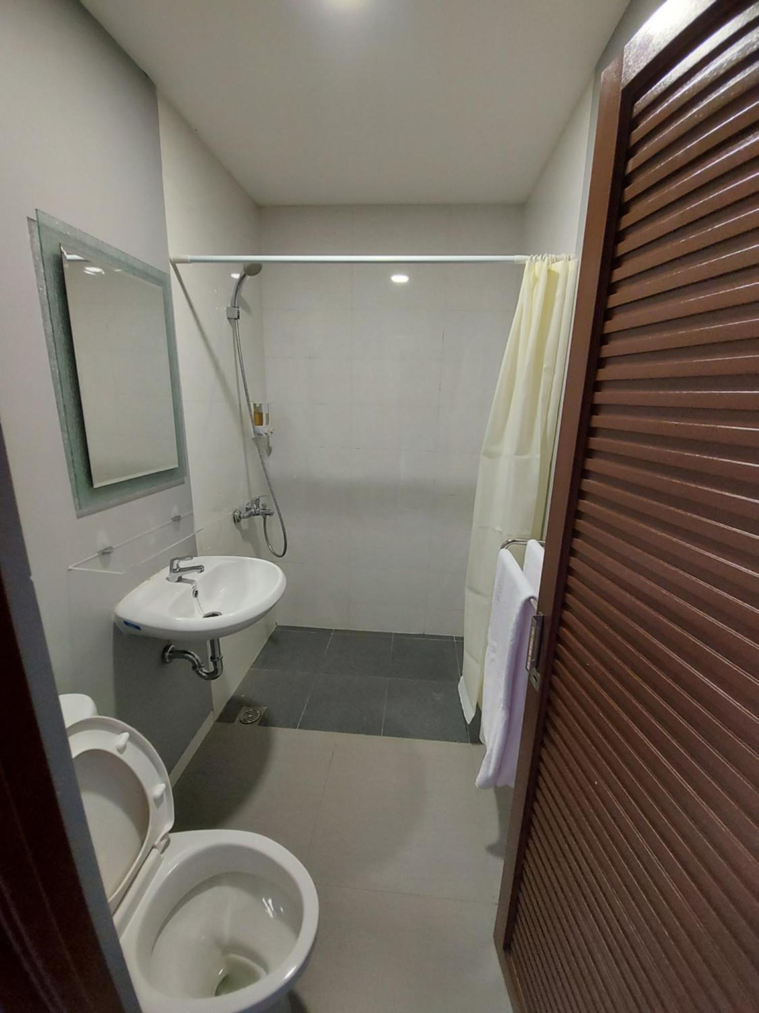 Yellow Guest House Uluwatu Екстериор снимка